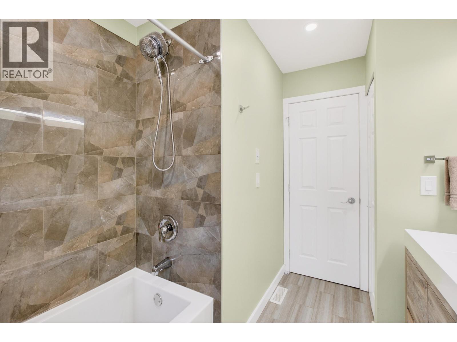 22475 STRENG AVENUE, Maple Ridge