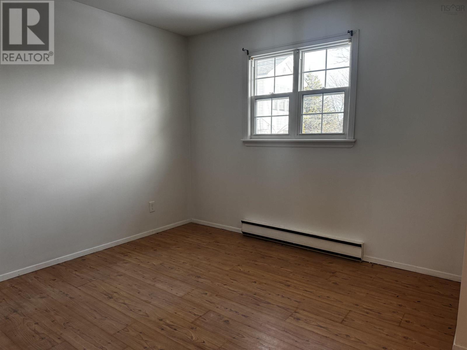 Property 4 of 20 of 28 Reserve Street