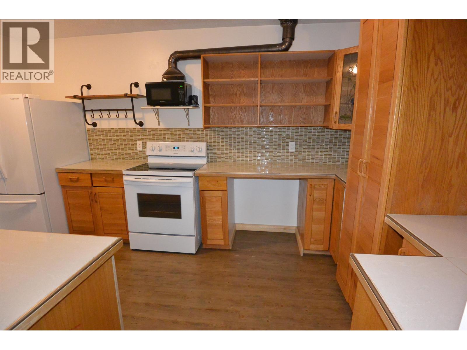 3904 RAILWAY AVENUE, Smithers