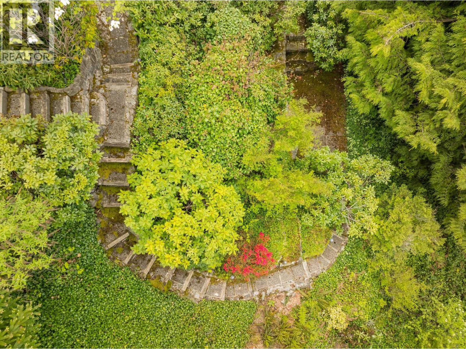 5207 ASPEN DRIVE, West Vancouver