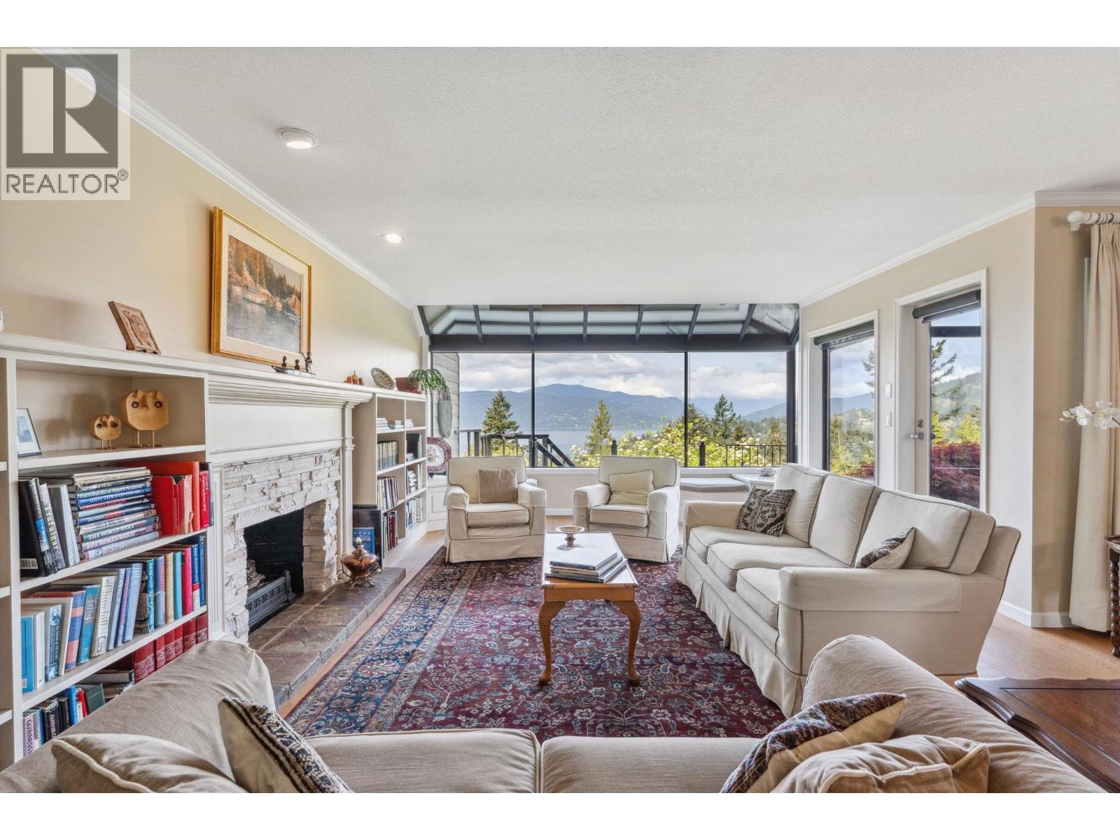 5207 ASPEN DRIVE, West Vancouver