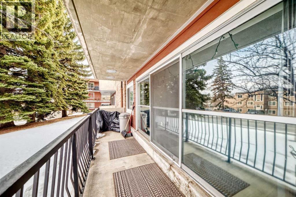 Single Family House for Sale in E  Heritage Drive SE Acadia Calgary 