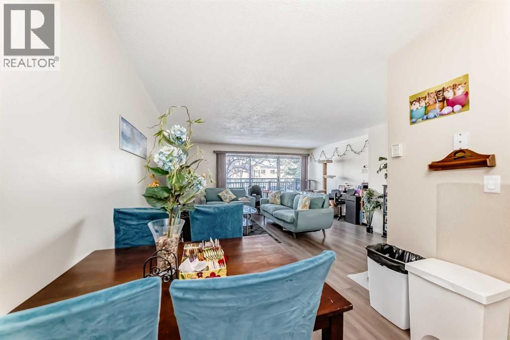 Single Family House for Sale in E  Heritage Drive SE Acadia Calgary 