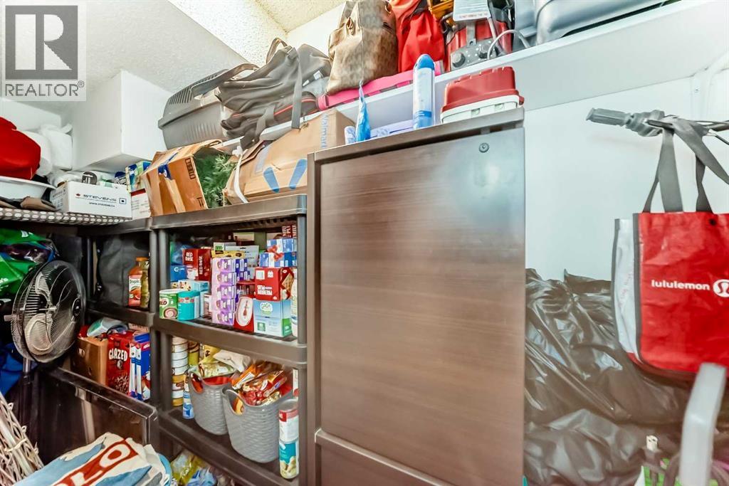 Single Family House for Sale in E  Heritage Drive SE Acadia Calgary 