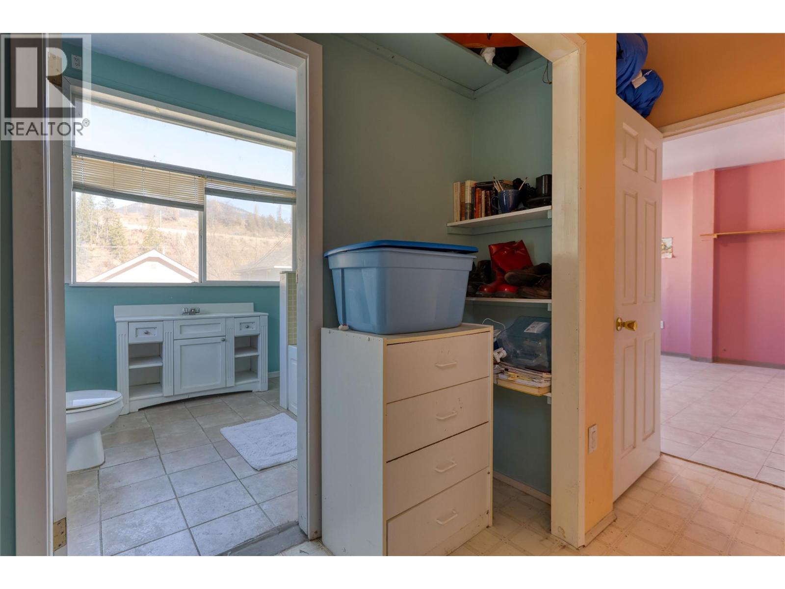 244A Old Rossland Avenue, Trail