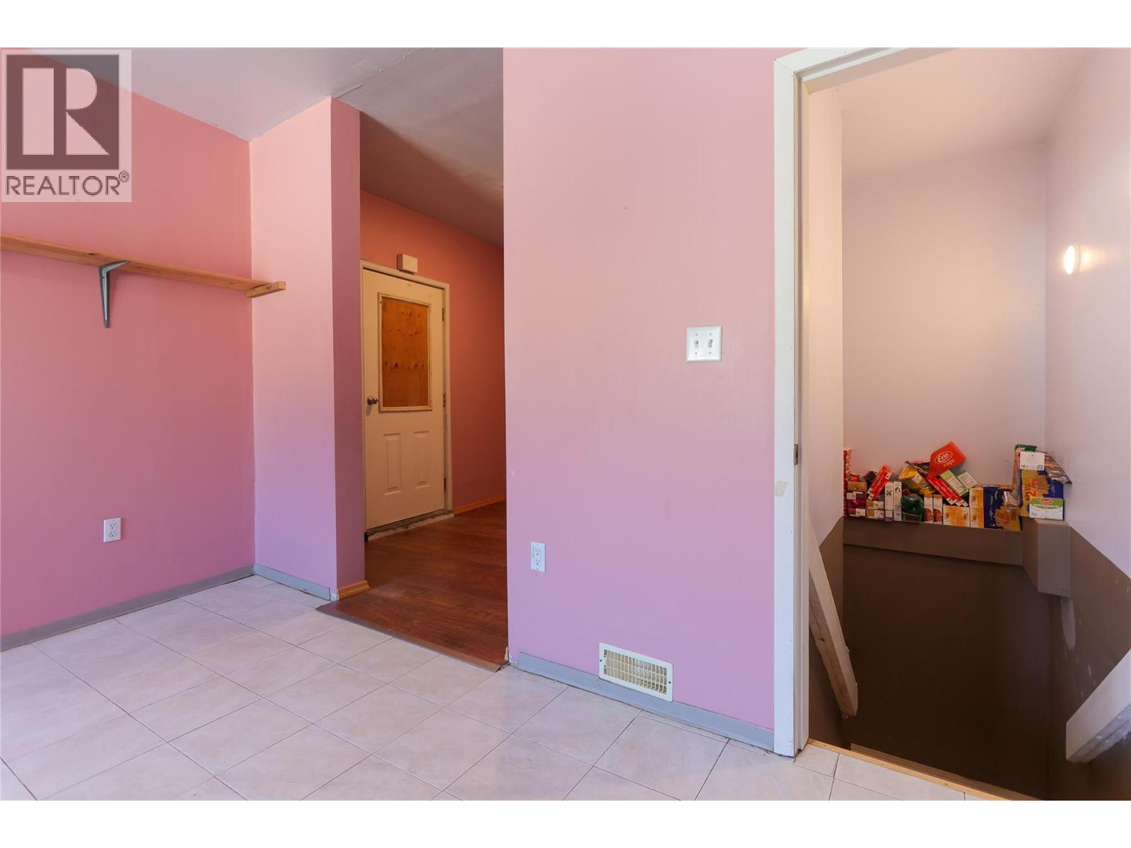 244A Old Rossland Avenue, Trail