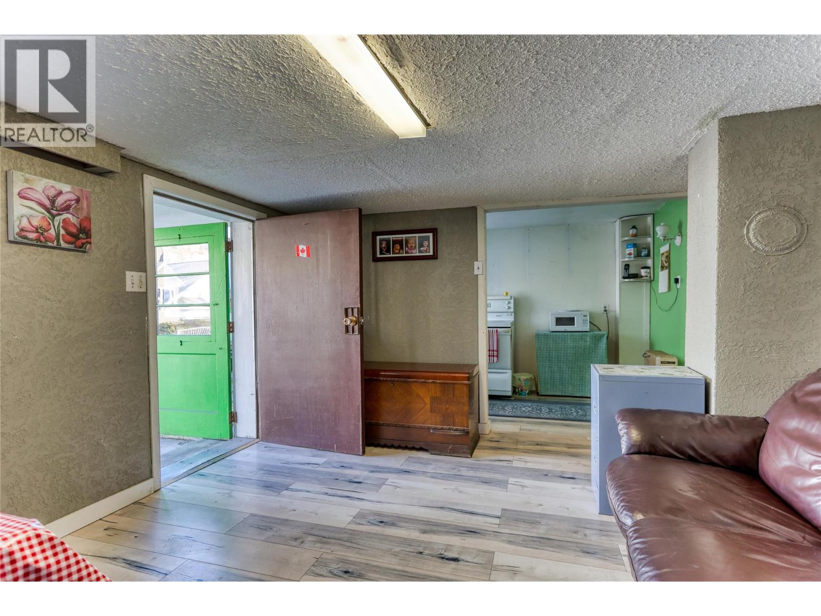 244A Old Rossland Avenue, Trail