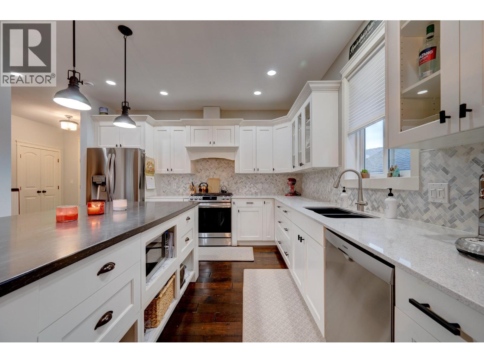 8909 Grizzly Crescent, Kamloops