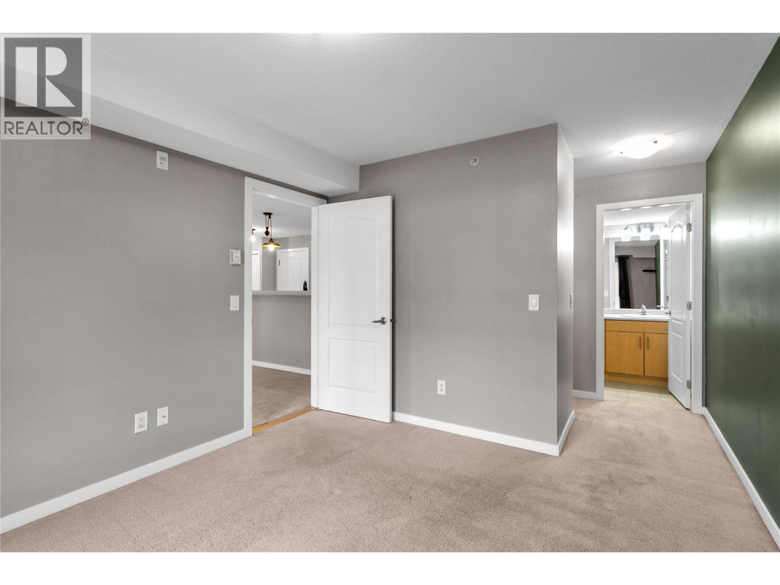 325 McIntosh Road Unit# 4015, Kelowna