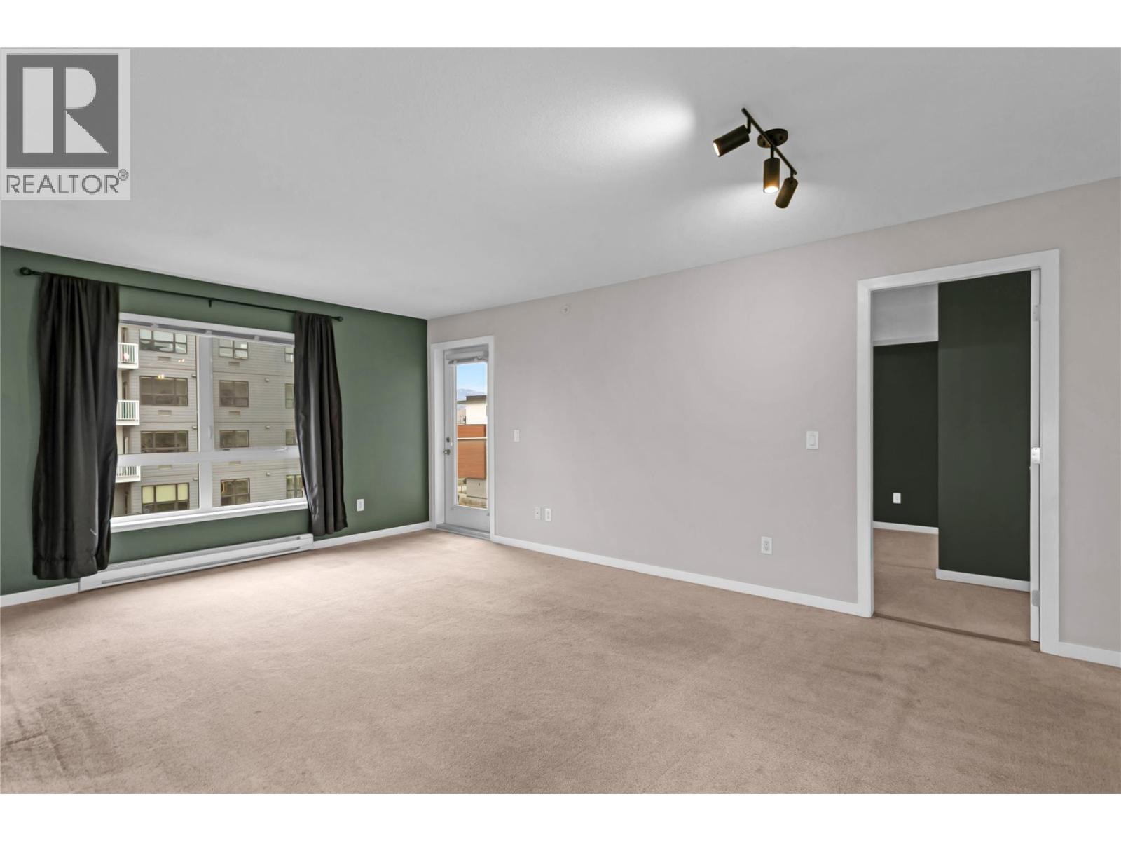 325 McIntosh Road Unit# 4015, Kelowna