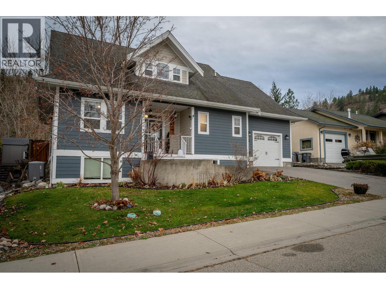 8909 Grizzly Crescent, Kamloops