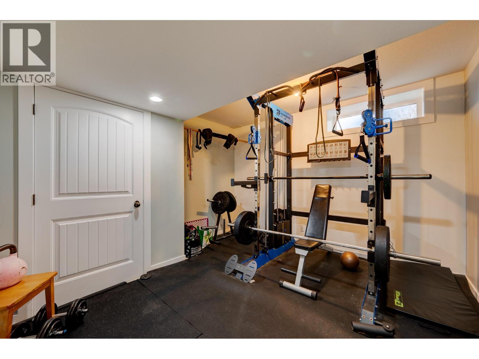 8909 Grizzly Crescent, Kamloops