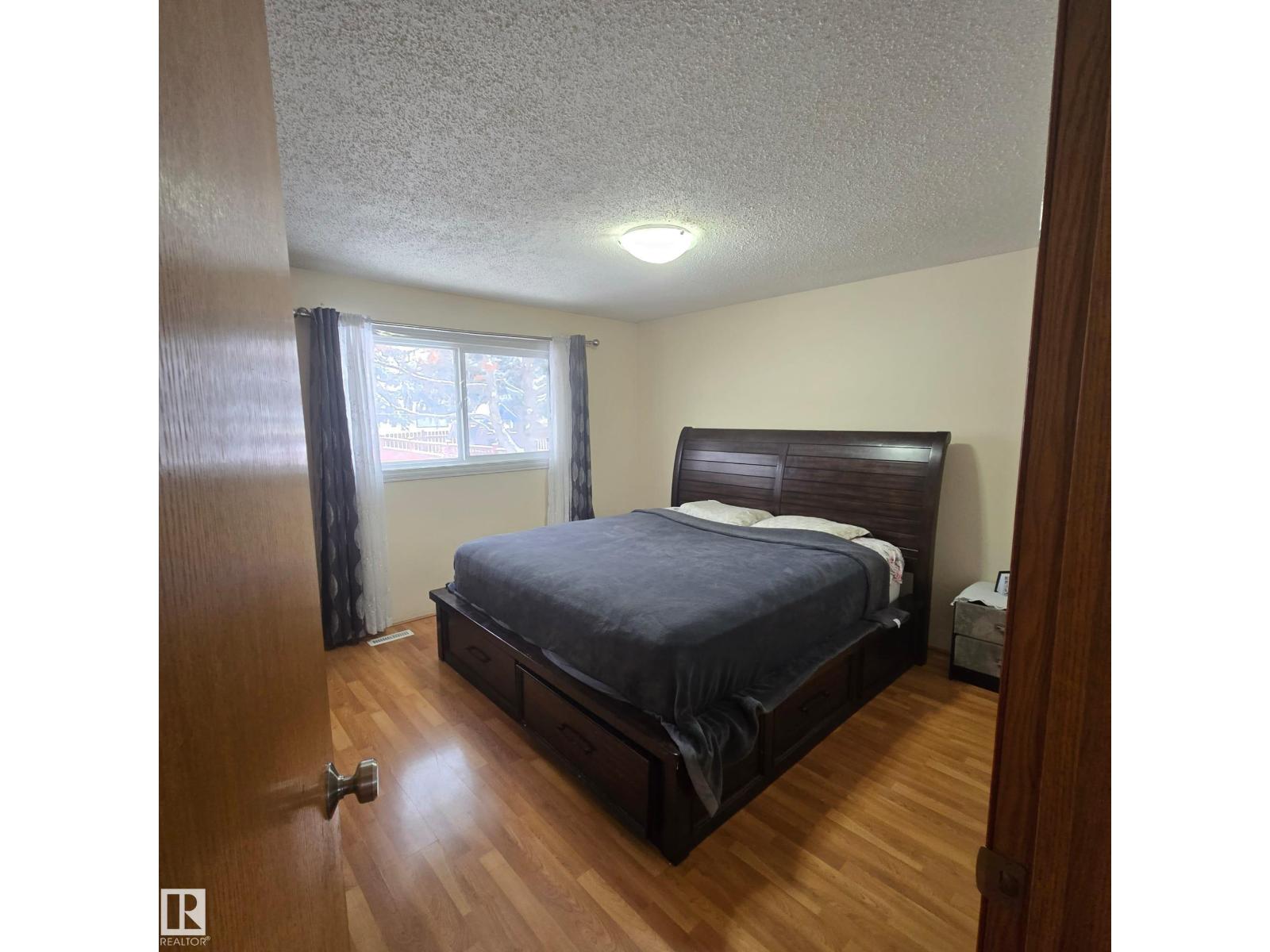 Single Family House Bungalow for Sale in  A AV NW Edmonton 