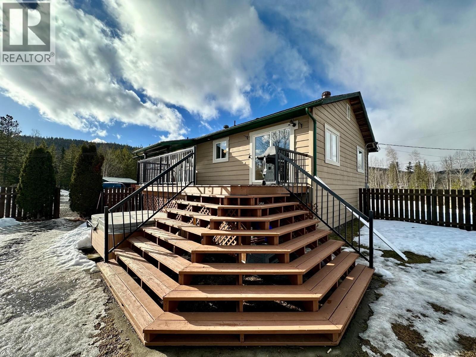 23998 RIVER Road, Smithers