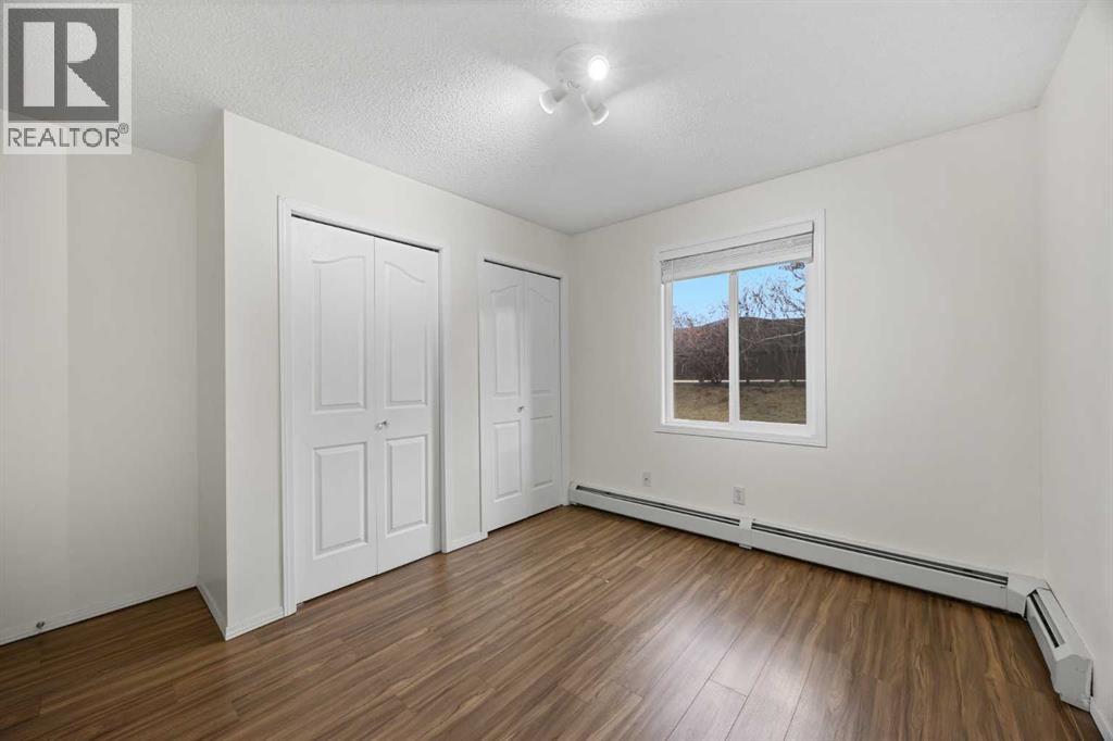 Single Family House for Sale in   Eversyde Avenue SW Evergreen Calgary 