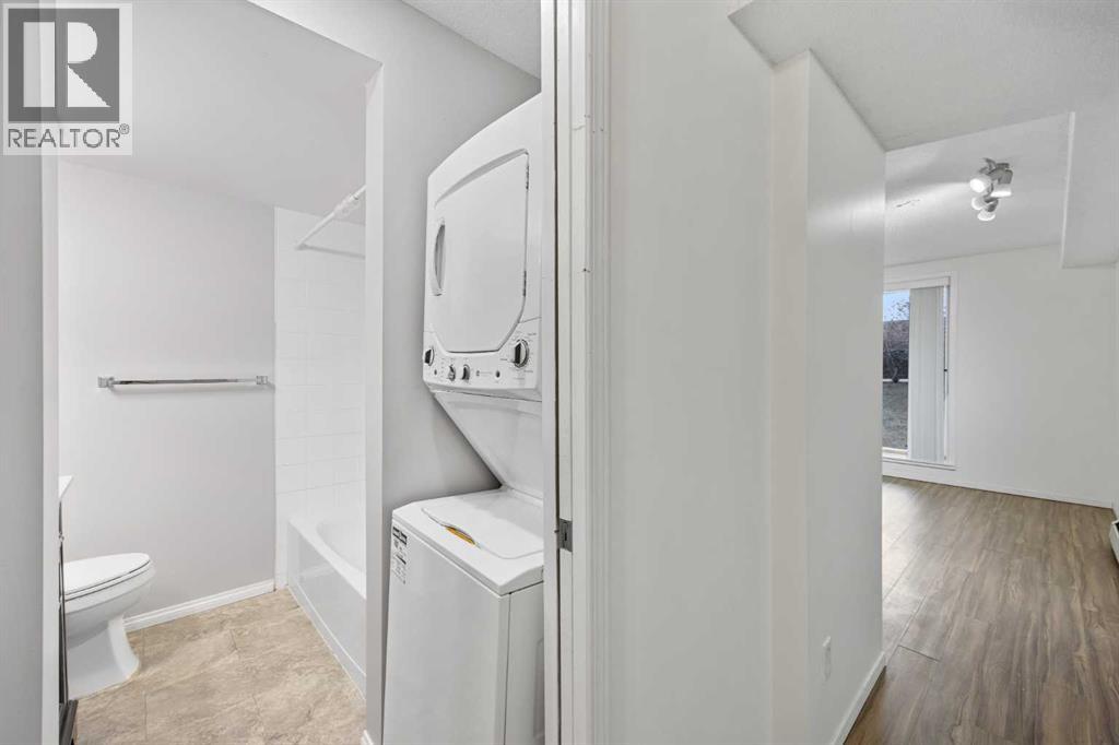 Single Family House for Sale in   Eversyde Avenue SW Evergreen Calgary 