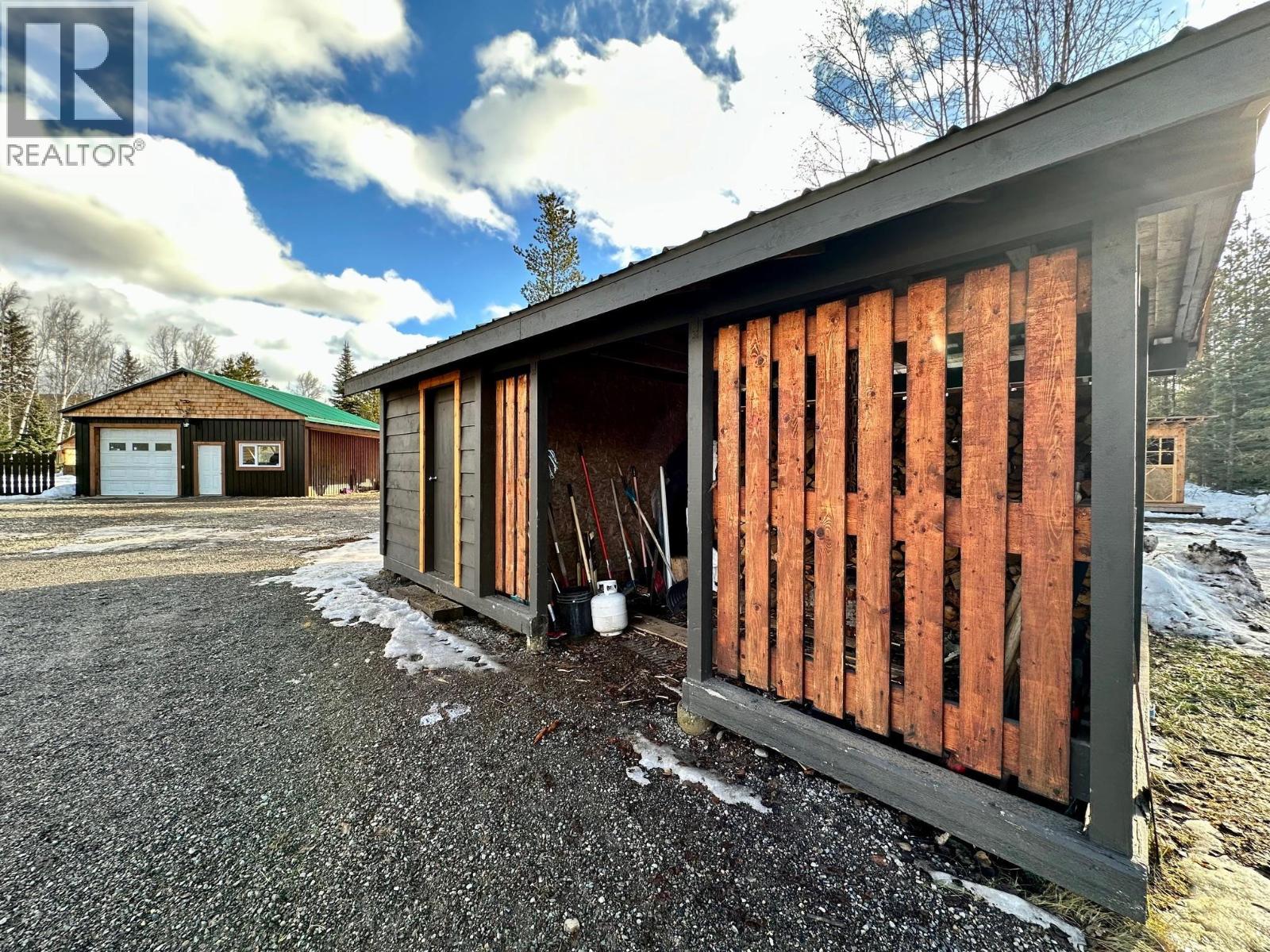 23998 RIVER ROAD, Smithers