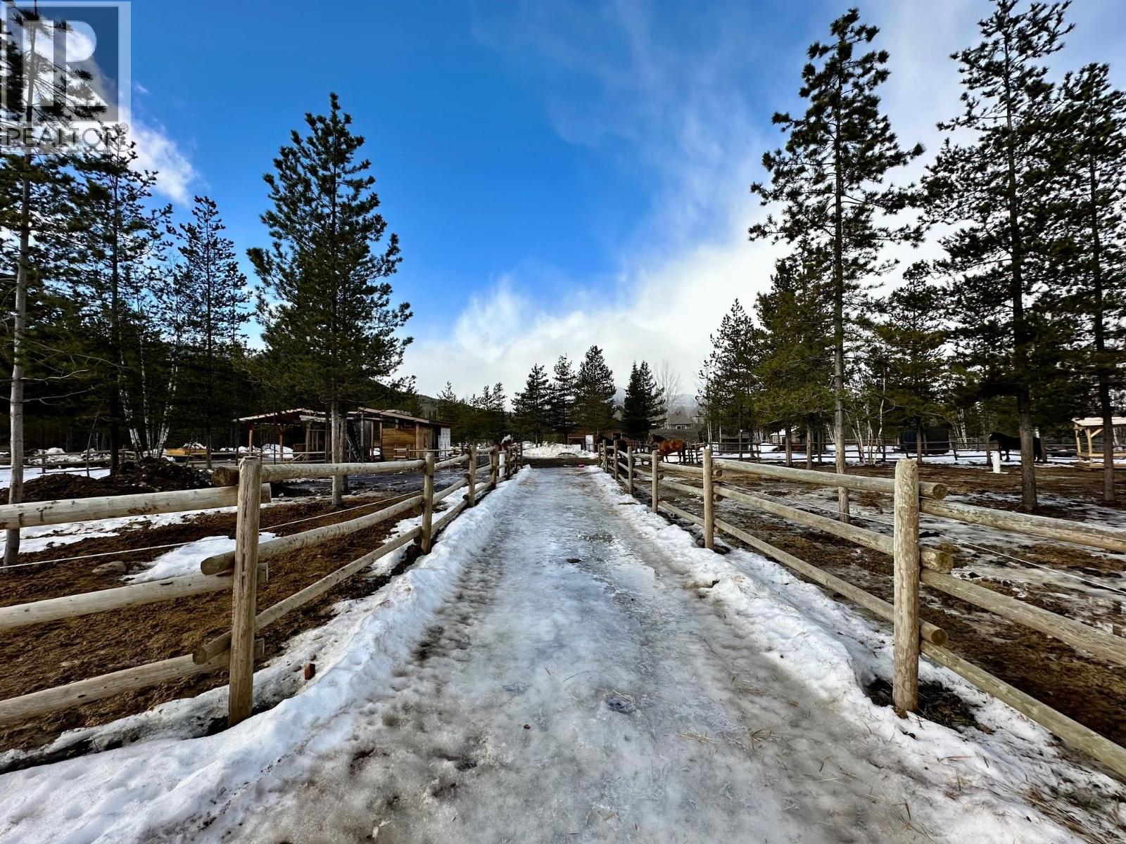 23998 RIVER ROAD, Smithers