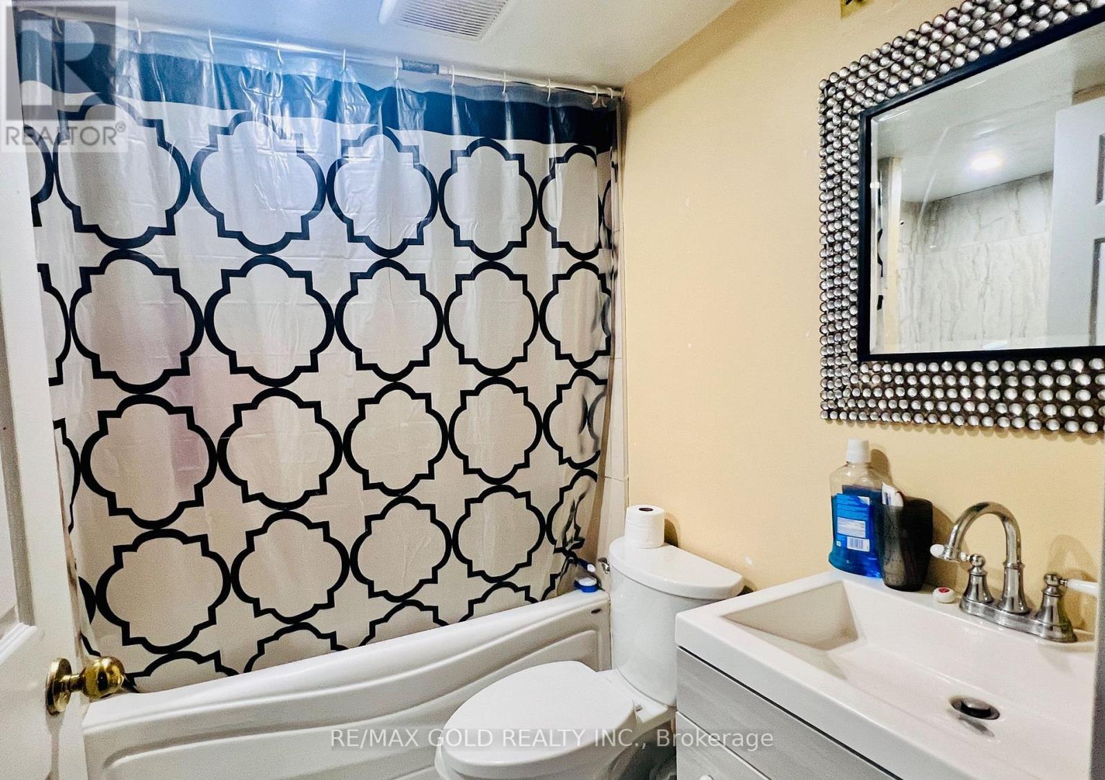 #1504 10 MALTA AVENUE - 22