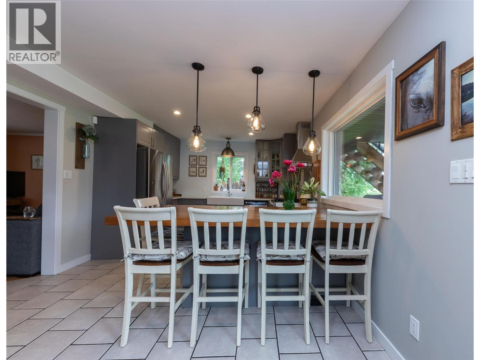 3602 Kamloops Vernon Highway, Monte Lake