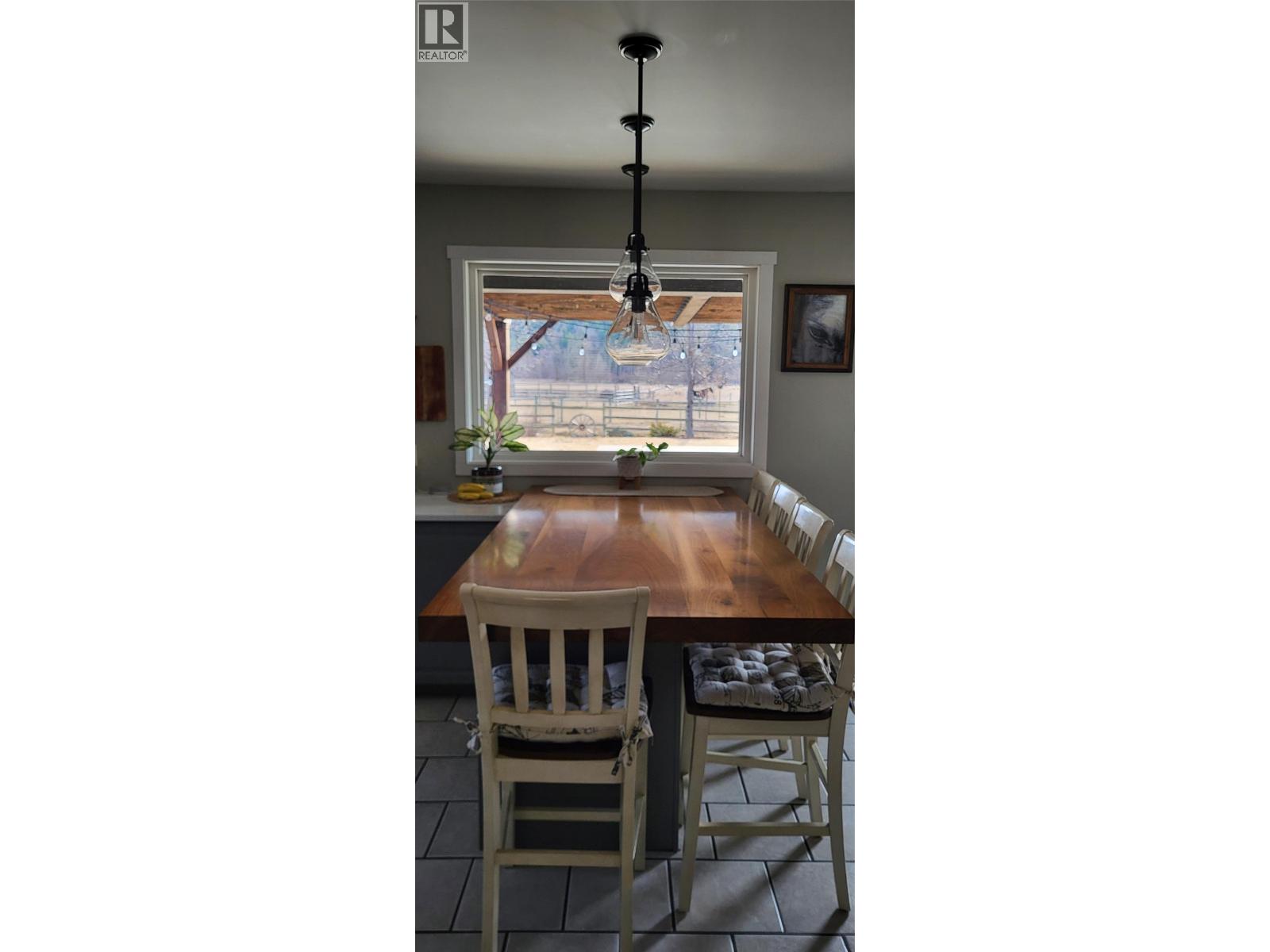 3602 Kamloops Vernon Highway, Monte Lake