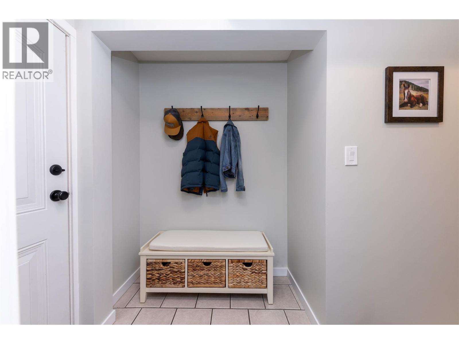 3602 Kamloops Vernon Highway, Monte Lake