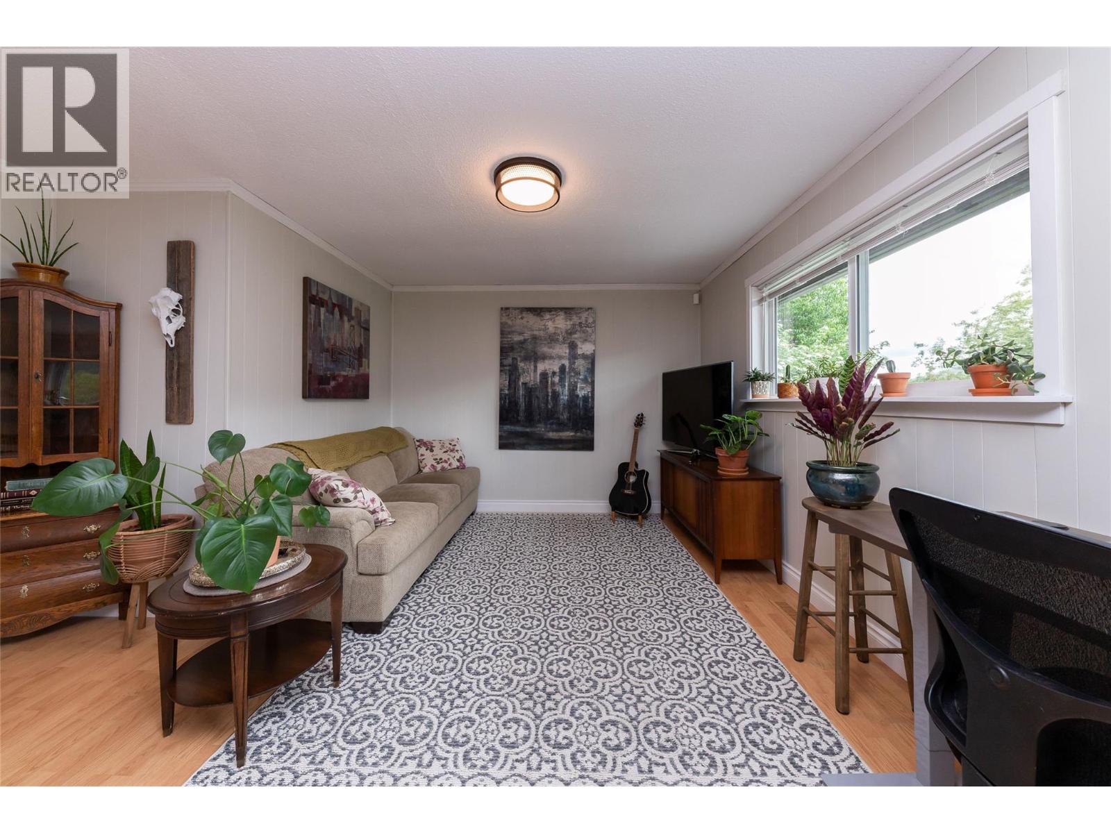 3602 Kamloops Vernon Highway, Monte Lake