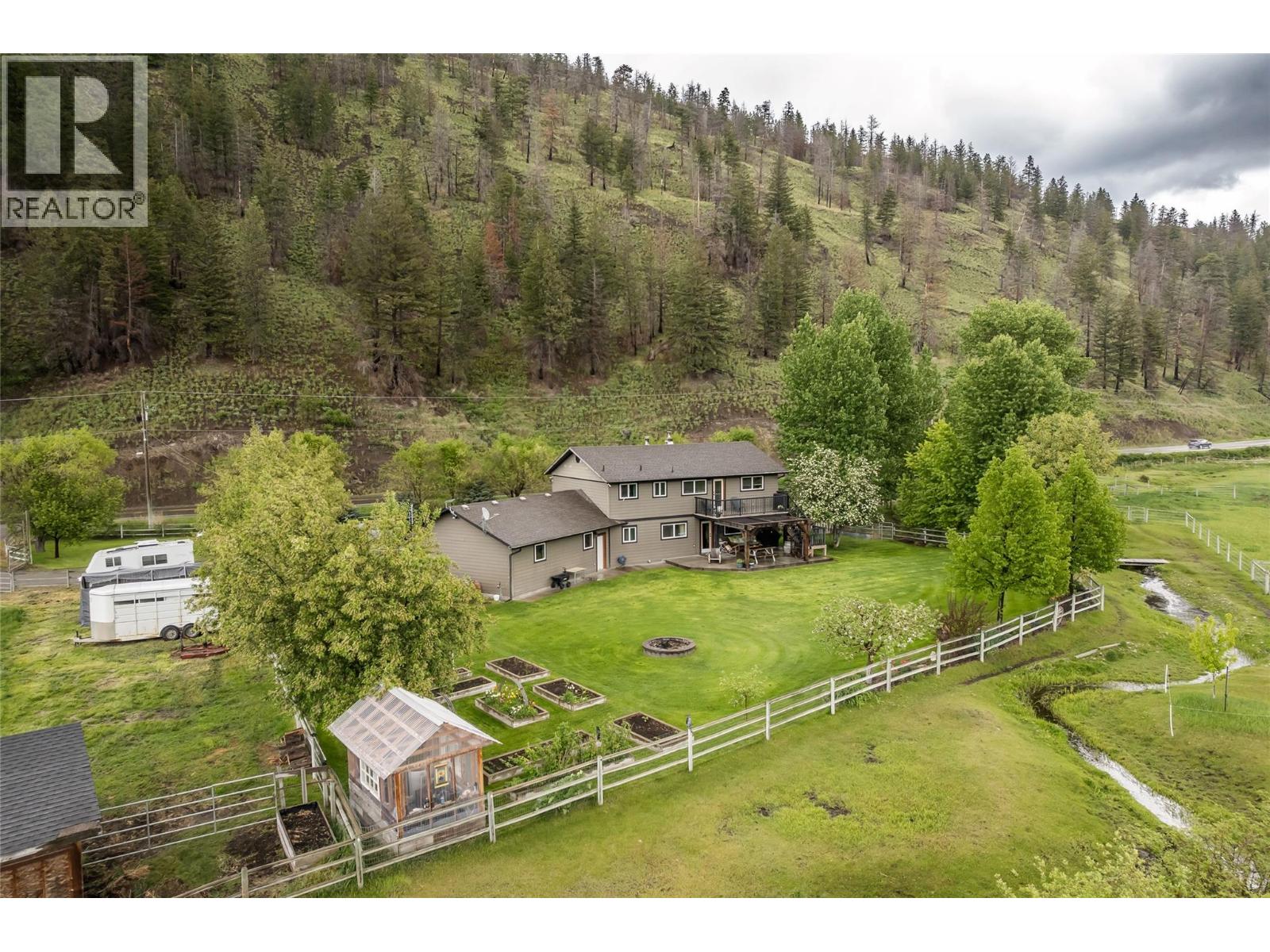 3602 Kamloops Vernon Highway, Monte Lake