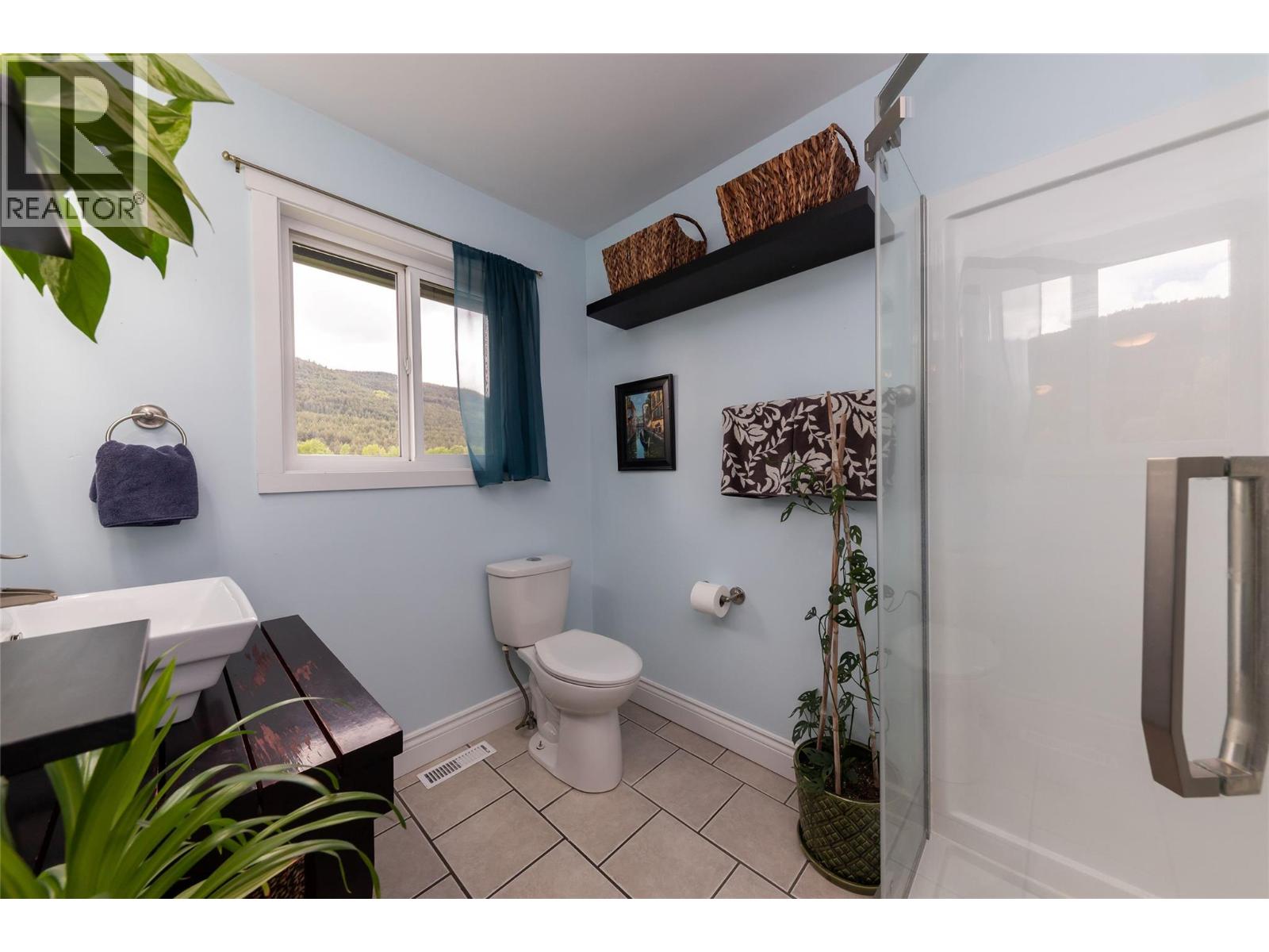 3602 Kamloops Vernon Highway, Monte Lake