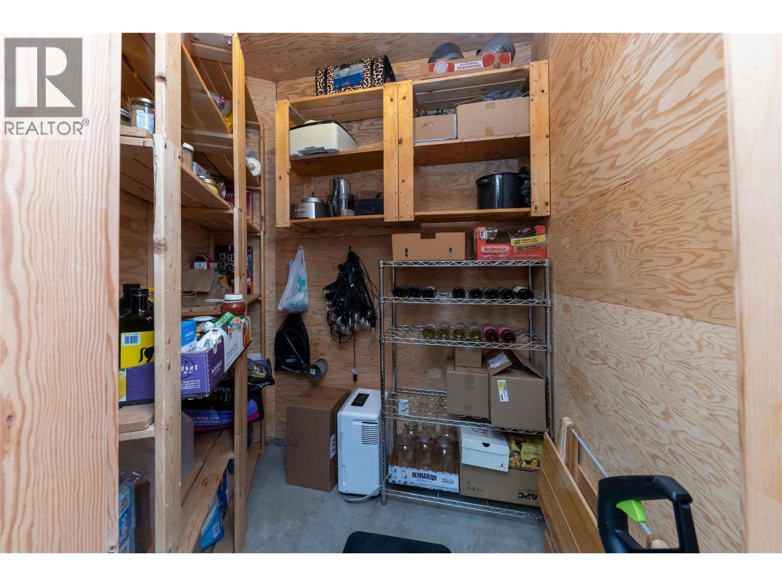 3602 Kamloops Vernon Highway, Monte Lake