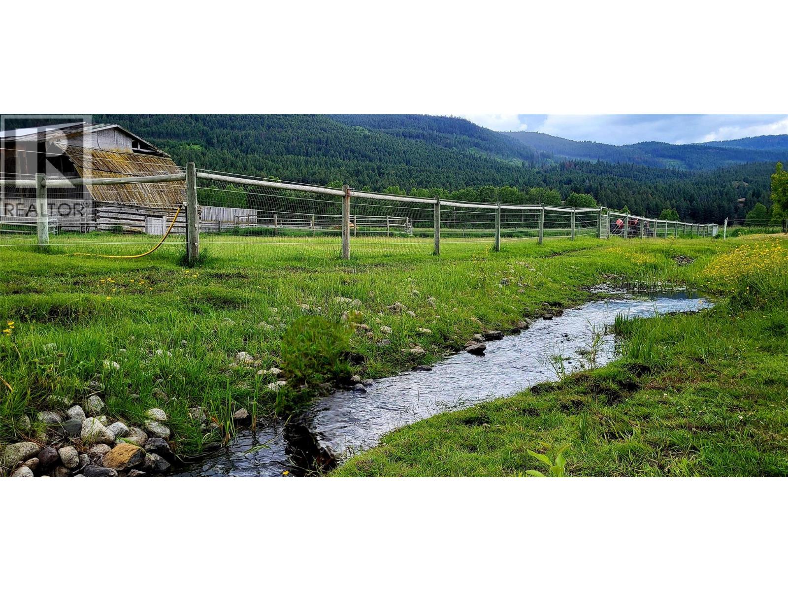 3602 Kamloops Vernon Highway, Monte Lake