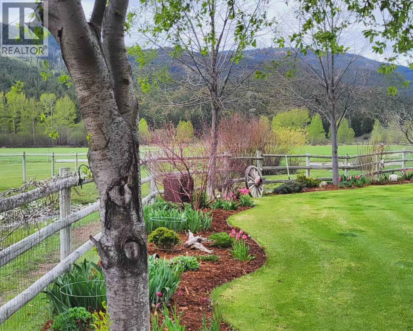 3602 Kamloops Vernon Highway, Monte Lake