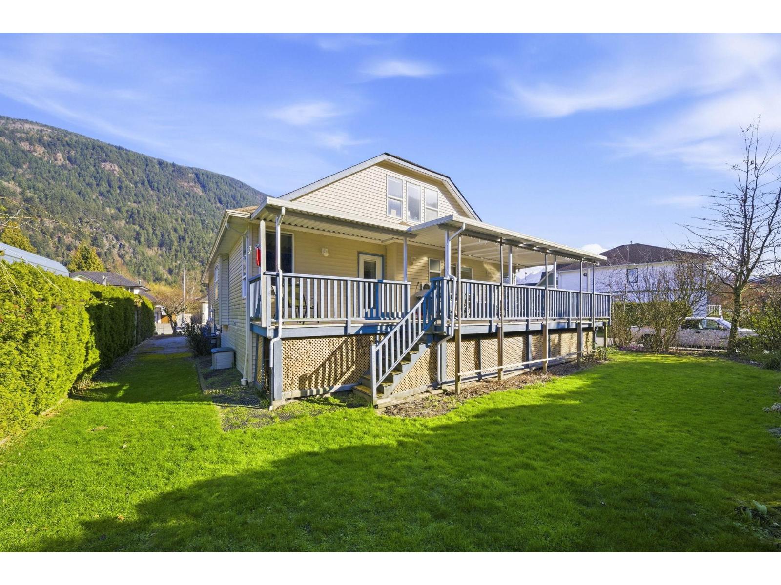 406 MIAMI RIVER DRIVE, Harrison Hot Springs, Harrison Hot Springs