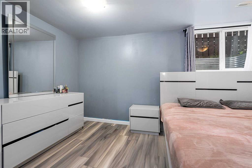 Single Family House Bungalow for Sale in  Templewood Road NE Temple Calgary 