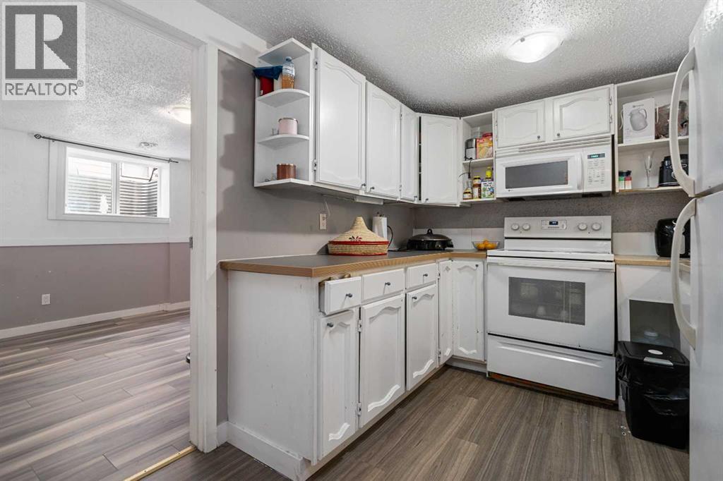 Single Family House Bungalow for Sale in  Templewood Road NE Temple Calgary 