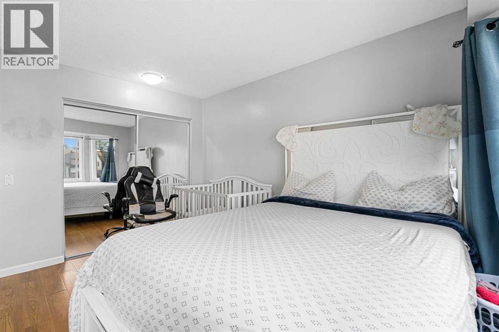 Single Family House Bungalow for Sale in  Templewood Road NE Temple Calgary 