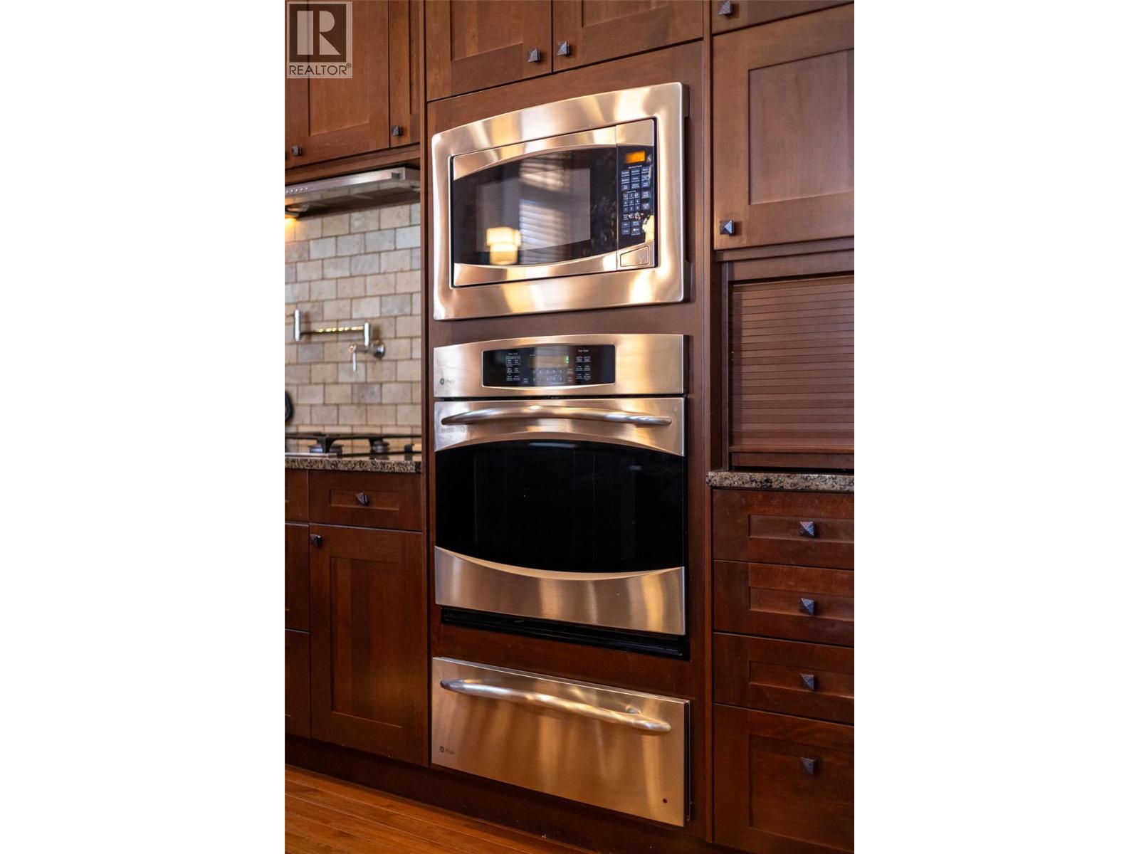 901 2ND Avenue Unit# 101A, Fernie