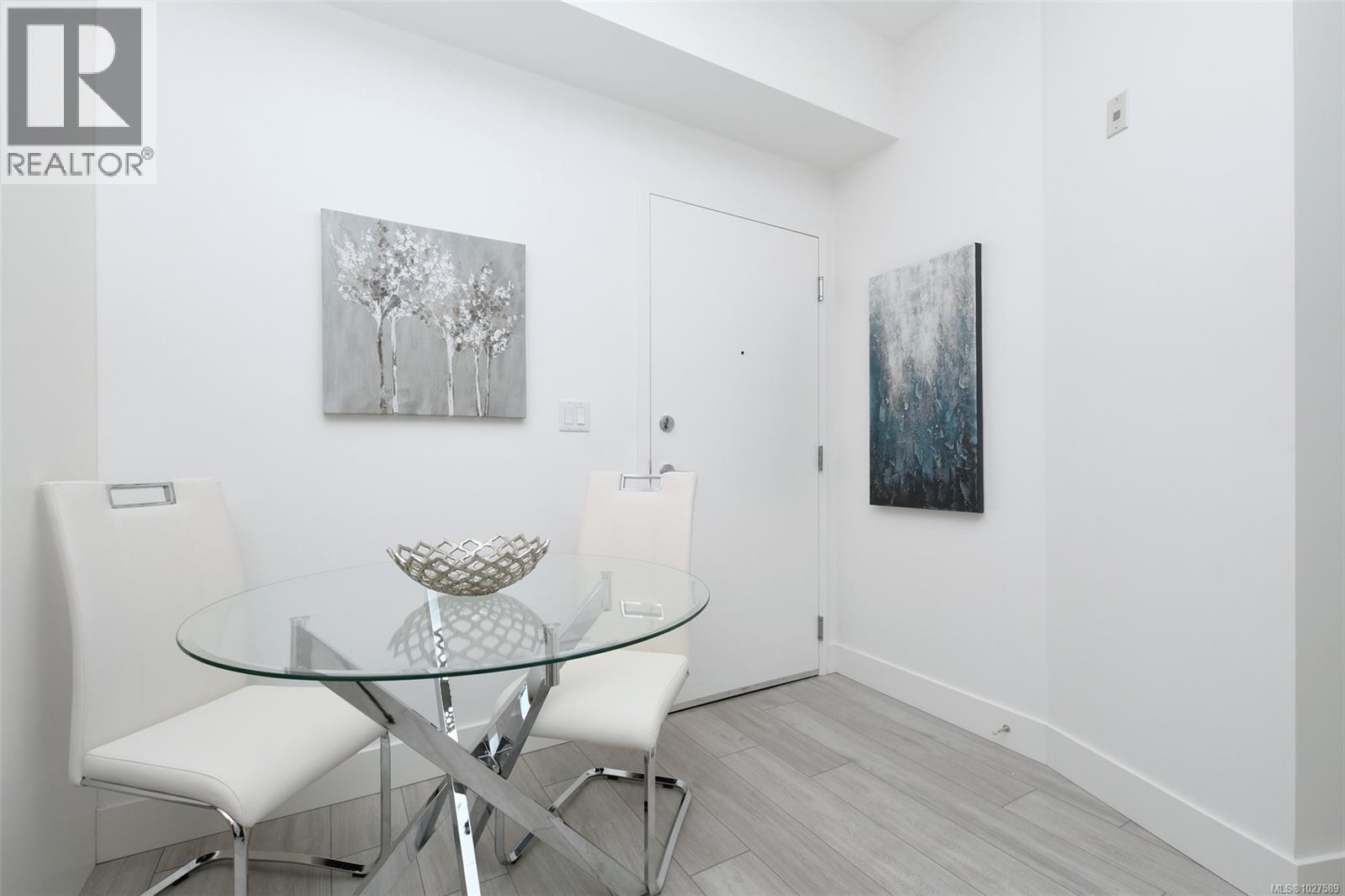 101 991 McKenzie Avenue, Saanich