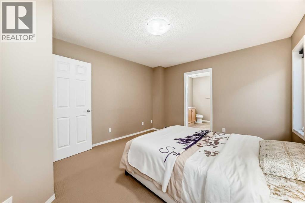 Single Family House for Sale in  Everglen Road SW Evergreen Calgary 