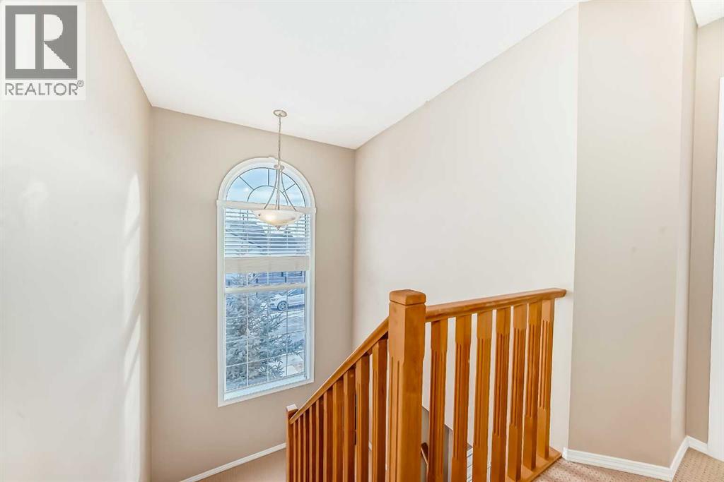 Single Family House for Sale in  Everglen Road SW Evergreen Calgary 