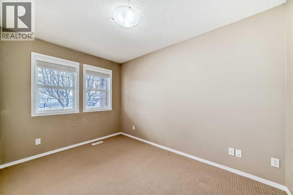 Single Family House for Sale in  Everglen Road SW Evergreen Calgary 