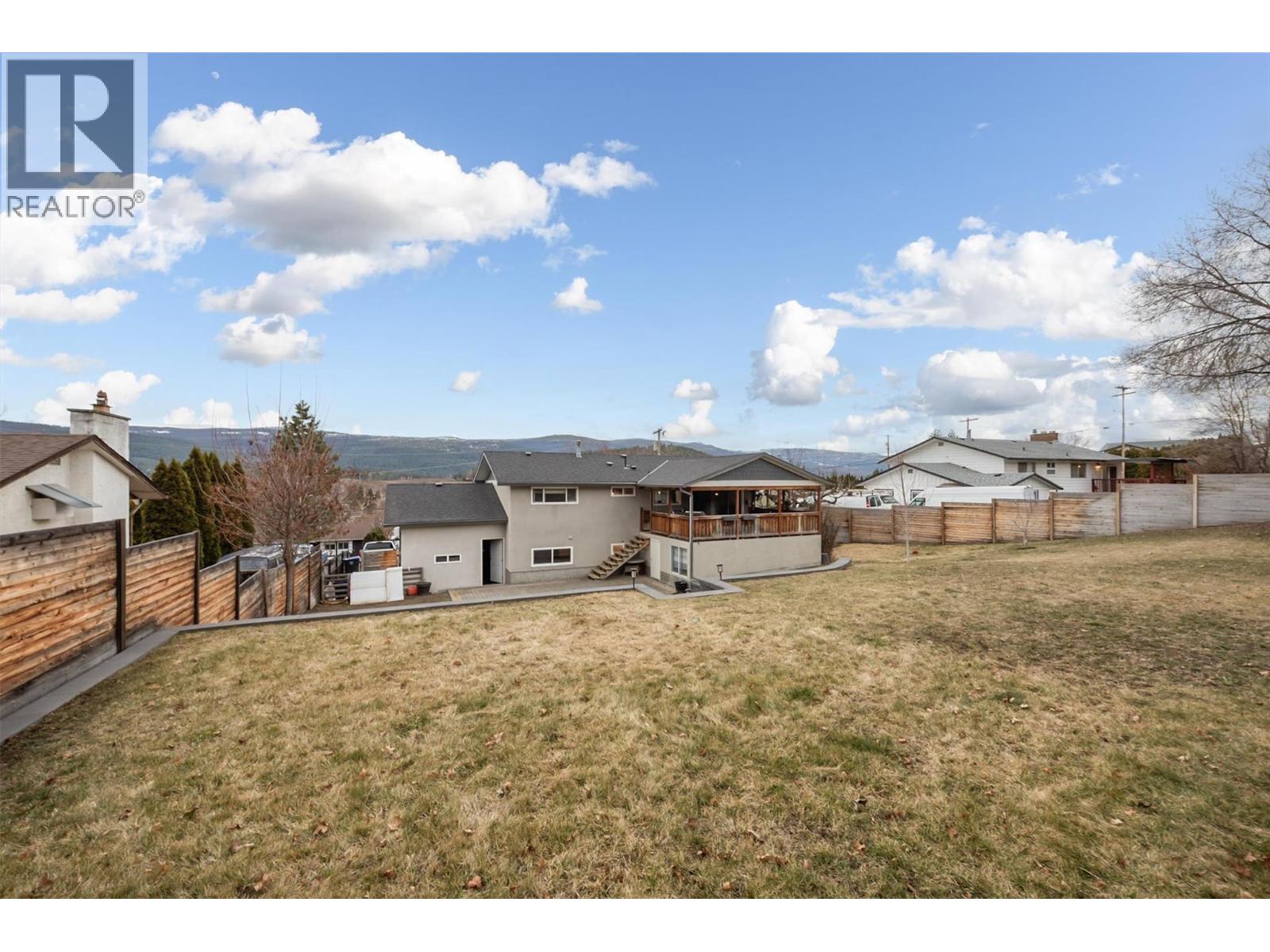  1832 Golbeck Court, Kelowna