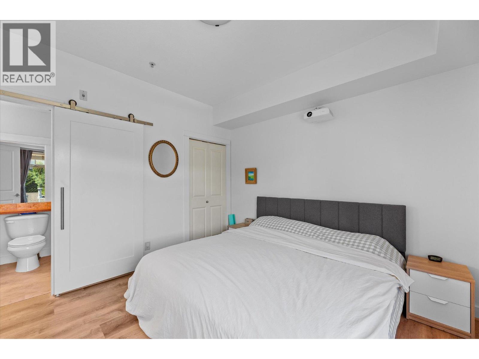 2551 Shoreline Drive Unit# 204, Lake Country