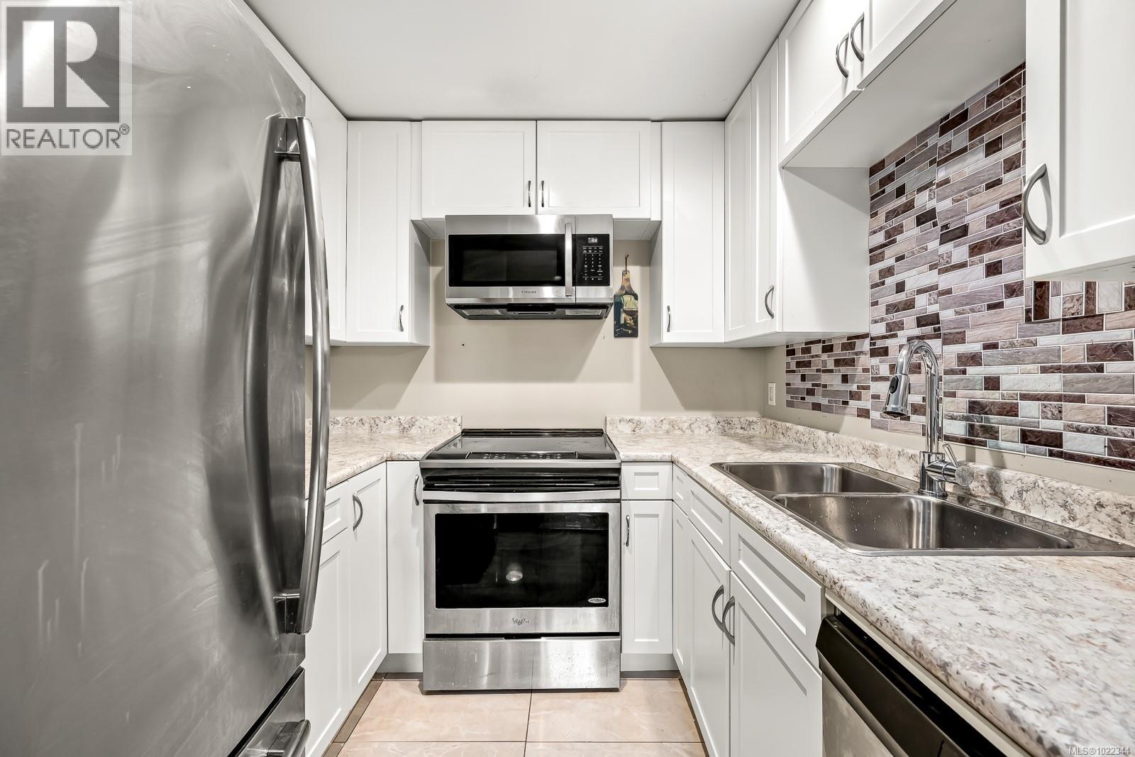 #409 282 Birch St - 3