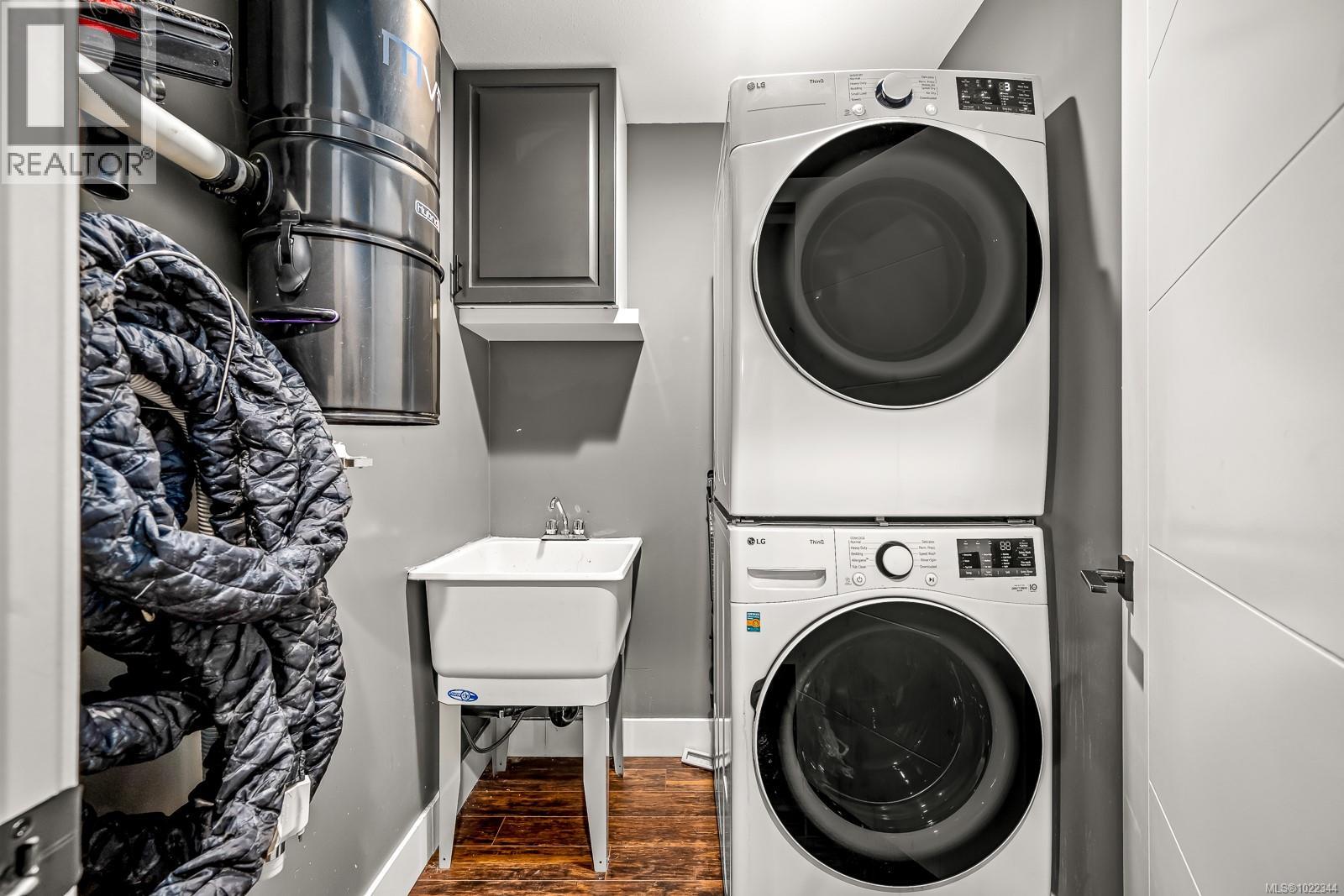 #409 282 BIRCH ST - 12