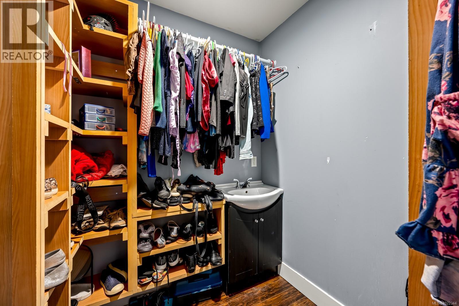 #409 282 BIRCH ST - 8