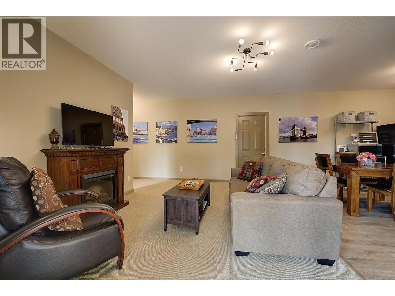 12623 Driftwood Court, Lake Country