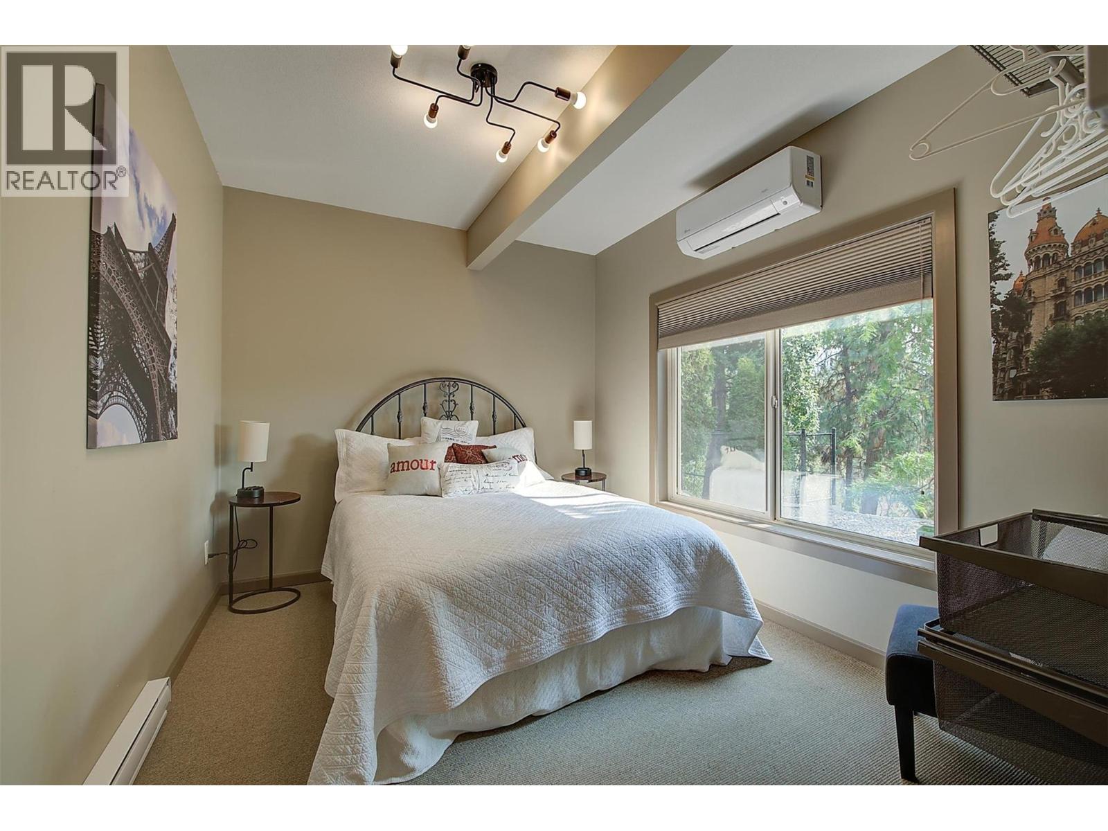 12623 Driftwood Court, Lake Country