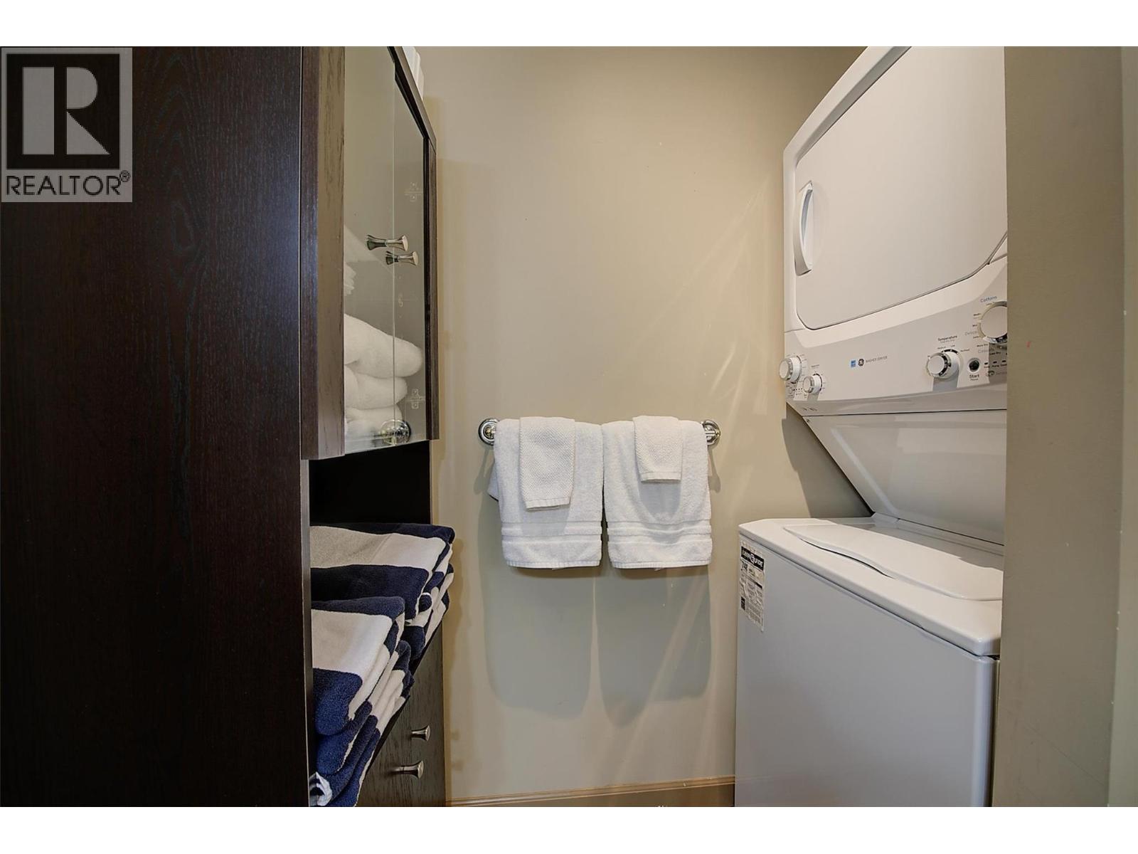 12623 Driftwood Court, Lake Country