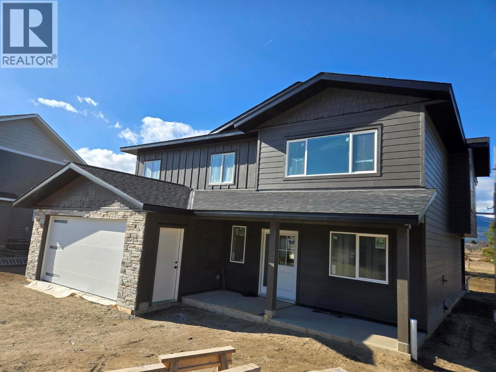 319 ELKVIEW Trail, Castlegar